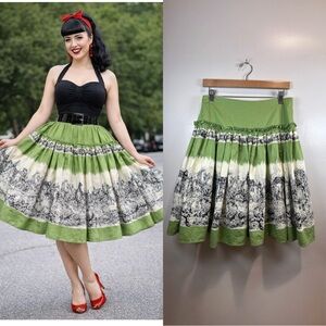 Gadzooks Rock a Billy Vintage Pleated Skirt Green Black Women's Size Small Retro